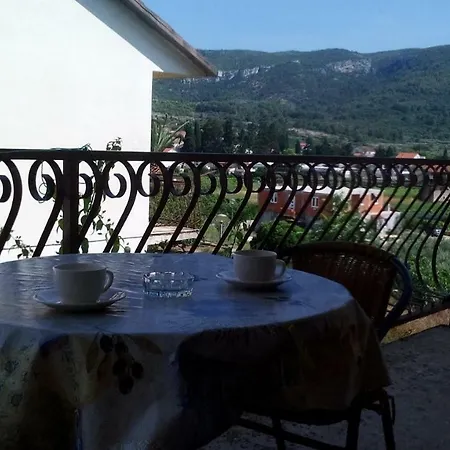 With Balcony Jelsa (Hvar)